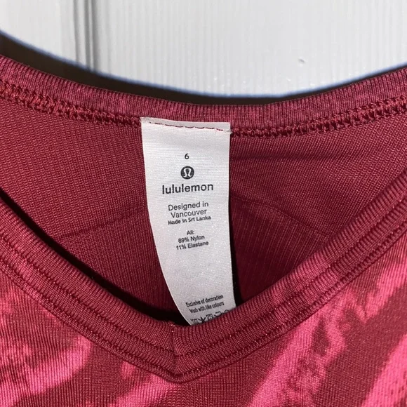 Final price Lululemon Sports Bra - Picture 2 of 6